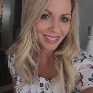 Meet your Posher, Cortney